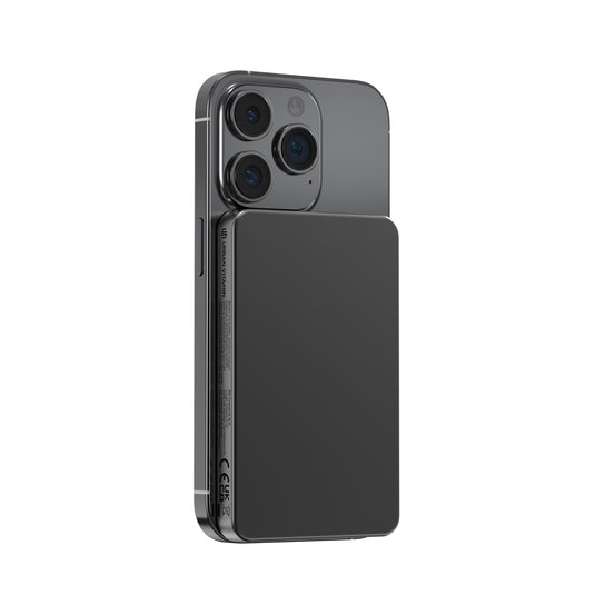 Urban Vitamin Marin 5000mAh magnetic wireless powerbank for phones and tablets, with 15W fast charging and sleek design.
