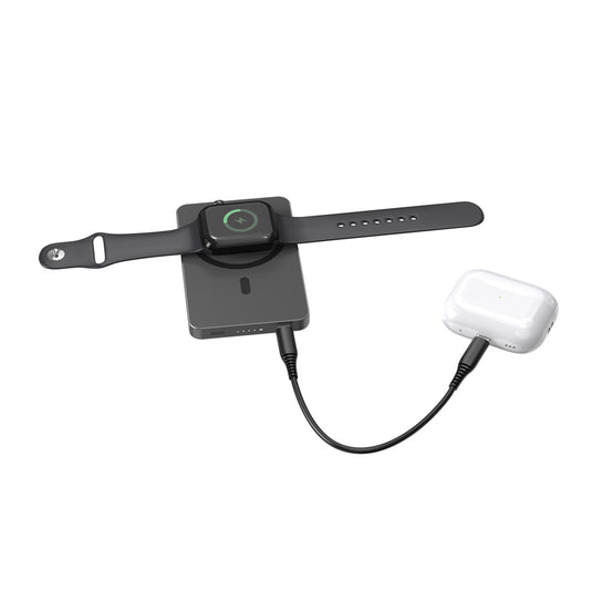Urban Vitamin Marin 5000mAh magnetic wireless powerbank for phone and tablet accessories, with 15W charging, in black.