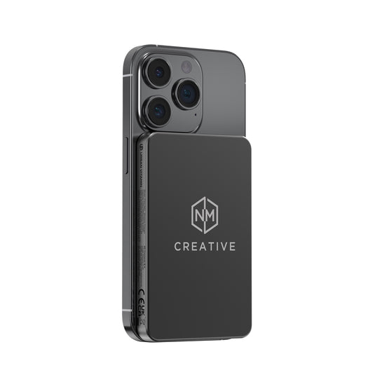 Urban Vitamin Marin 5000mAh magnetic wireless powerbank for phones and tablets with 15W fast charging.