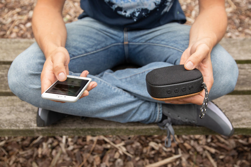 Load image into Gallery viewer, Baia 5W wireless speaker - Custom Wood Designs
