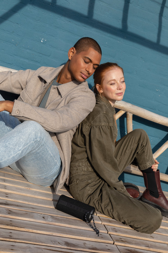 Load image into Gallery viewer, Urban Vitamin Berkeley IPX7 waterproof 10W speaker - Custom Wood Designs
