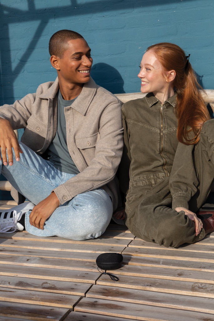 Load image into Gallery viewer, Urban Vitamin Hayward IPX7 waterproof 5W speaker - Custom Wood Designs
