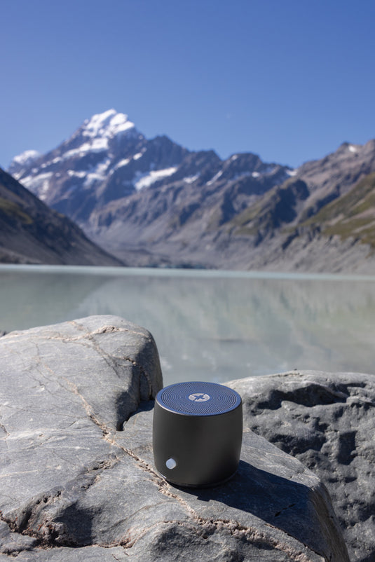 Swiss Peak RCS recycled aluminum 3W bass speaker - Custom Wood Designs