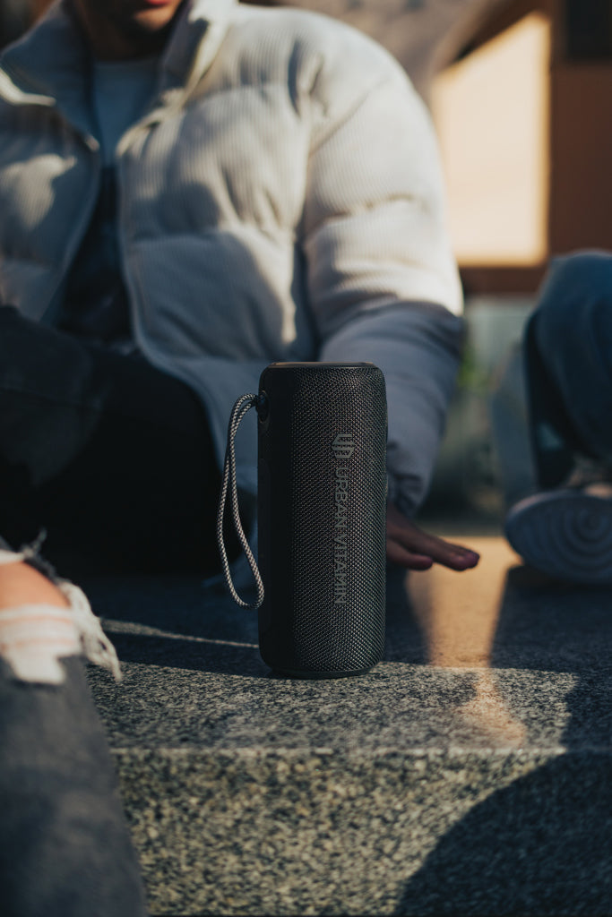 Load image into Gallery viewer, Urban Vitamin Pacific Grove RCS rplastic 30W speaker IPX7 - Custom Wood Designs
