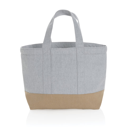 Impact Aware™ 285 gsm rcanvas cooler bag from XD Collection, undyed outdoor cooler bag with sturdy fabric and insulated interior.
