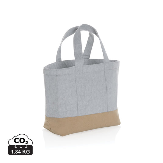 Impact Aware™ 285 gsm rcanvas cooler bag by XD Collection, undyed outdoor cooler with sturdy fabric and spacious interior.