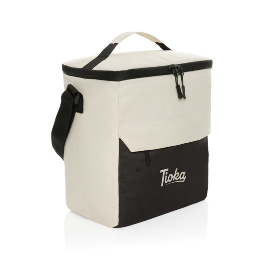 XD Collection Kazu AWARE™ RPET outdoor cooler bag with insulated interior for keeping food and drinks cold.