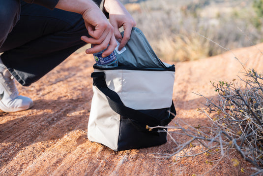 XD Collection Kazu AWARE™ RPET basic cooler bag for outdoor use, with insulated interior and adjustable shoulder strap.