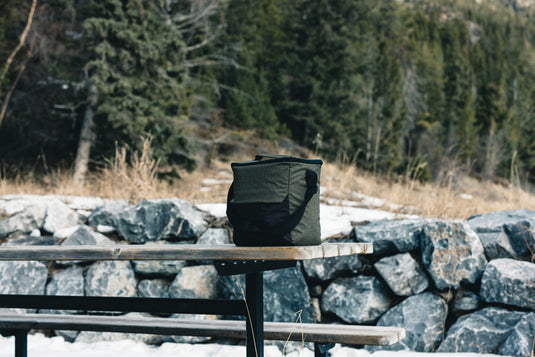 XD Collection Kazu AWARE RPET basic cooler bag for outdoor use, featuring insulated design and durable material.