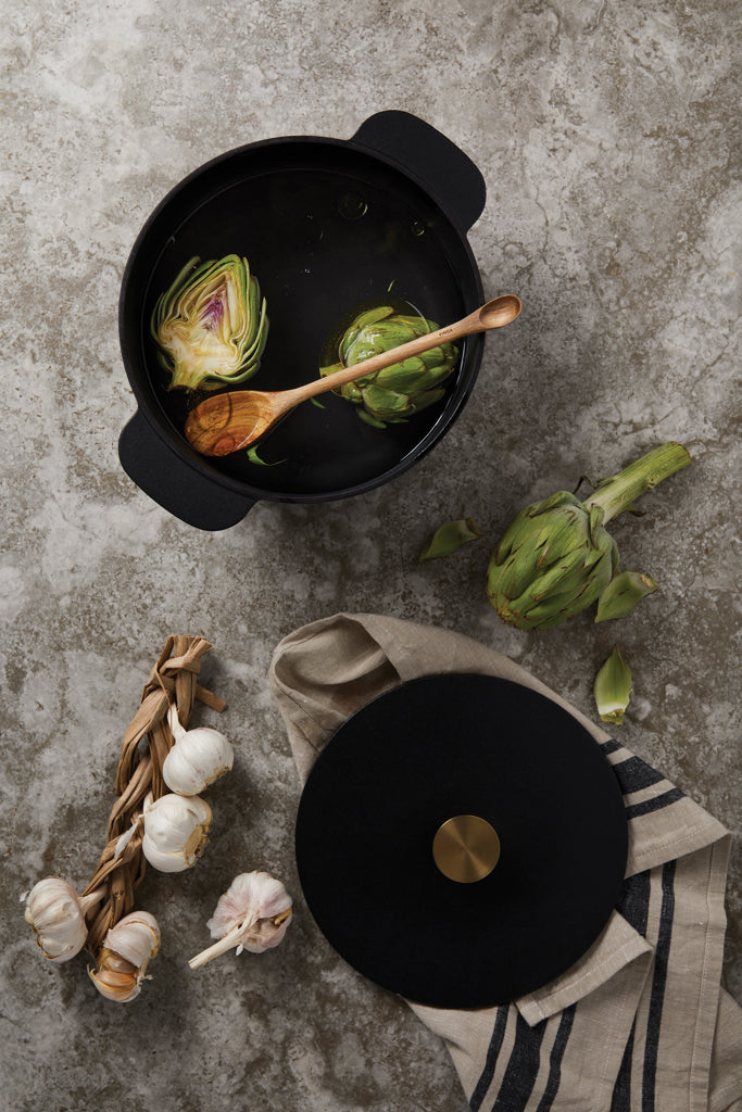 Load image into Gallery viewer, Ukiyo cast iron pan large - Custom Wood Designs
