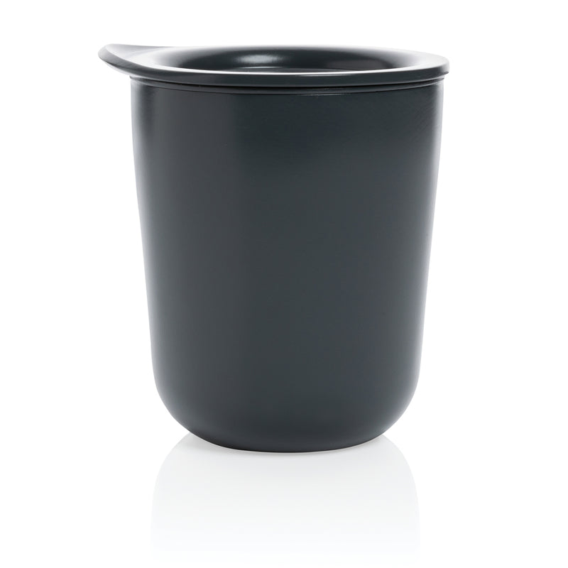 Load image into Gallery viewer, Simplistic antimicrobial coffee tumbler from XD Collection, durable drinkware with sleek design and secure lid for on-the-go use.
