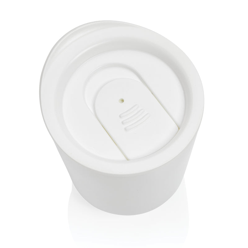 Load image into Gallery viewer, Black Simplistic antimicrobial coffee tumbler from XD Collection, drinkware with sleek design and spill-proof lid.
