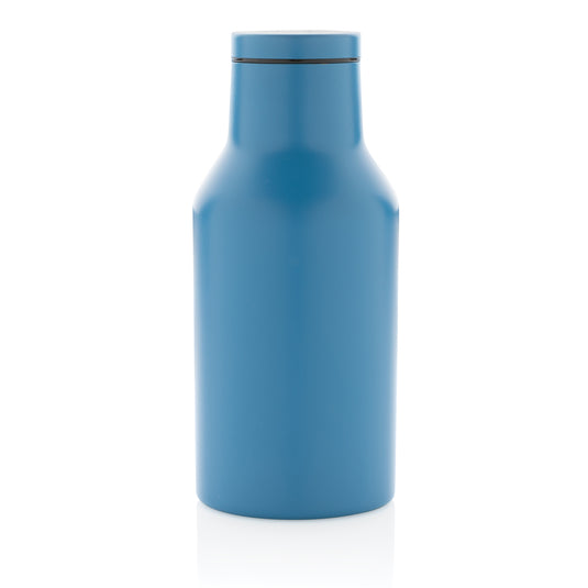 Recycled stainless steel compact water bottle from XD Collection RCS, durable drinkware with a sleek design.