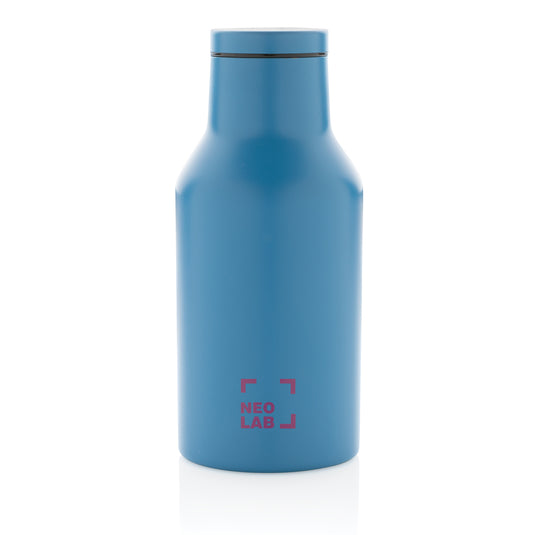 Recycled stainless steel compact bottle from XD Collection, eco-friendly drinkware with a sleek, durable design.