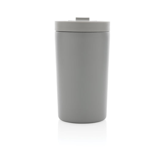 XD Collection RCS RSS double wall vacuum leakproof lock mug, stylish drinkware with secure lid and thermal insulation.