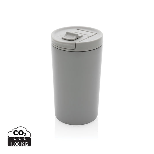 XD Collection RCS RSS double wall vacuum leakproof lock mug, black drinkware with secure lid and sleek design, suitable for hot and cold beverages.