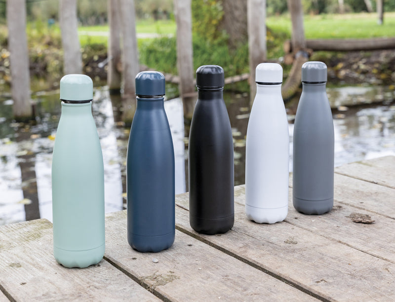Load image into Gallery viewer, Stainless steel vacuum drinkware bottle in solid color, 500 ml capacity, by XD Collection, with a sleek, insulated design.
