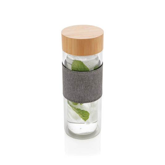 Double wall borosilicate glass bottle from XD Collection, stylish drinkware with a clear, insulated design for hot or cold beverages.