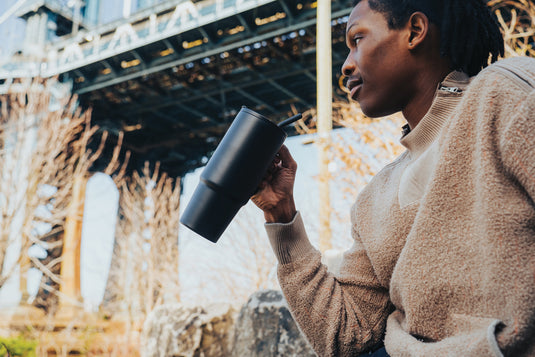 Embrace deluxe RCS recycled stainless steel tumbler by XD Collection, 900ml drinkware with a sleek, durable design.