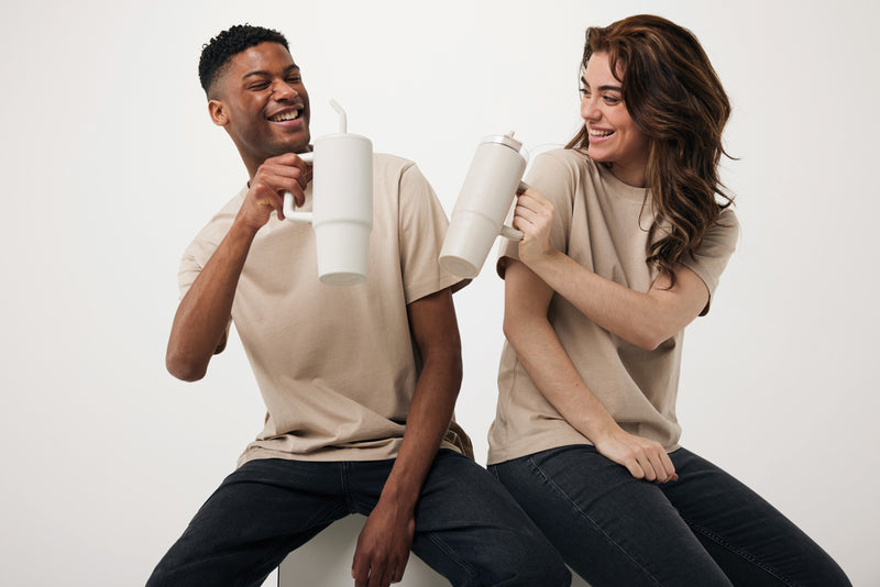 Load image into Gallery viewer, XD Collection Embrace Deluxe RCS recycled stainless steel tumbler 900ml, sleek drinkware with a polished finish and durable design.
