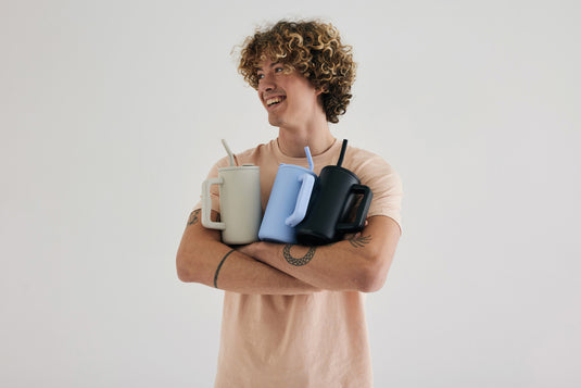 Recycled steel mug from XD Collection, 800ml capacity, eco-friendly drinkware with a sleek design and durable build.