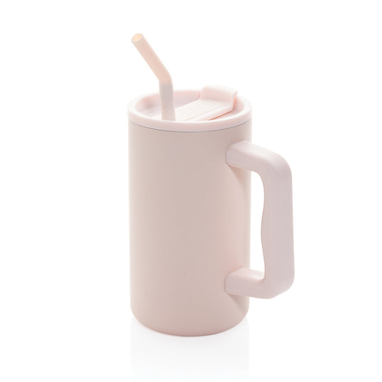 Reusable 800ml steel mug from XD Collection, RCS certified recycled steel drinkware with a sleek design.