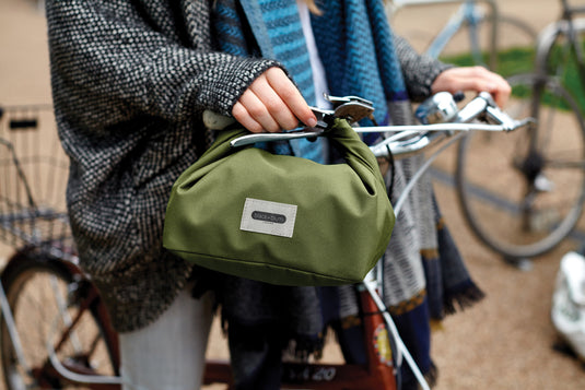 Black+Blum 6.7L insulated Lunch/Cooler Bag-Outdoor