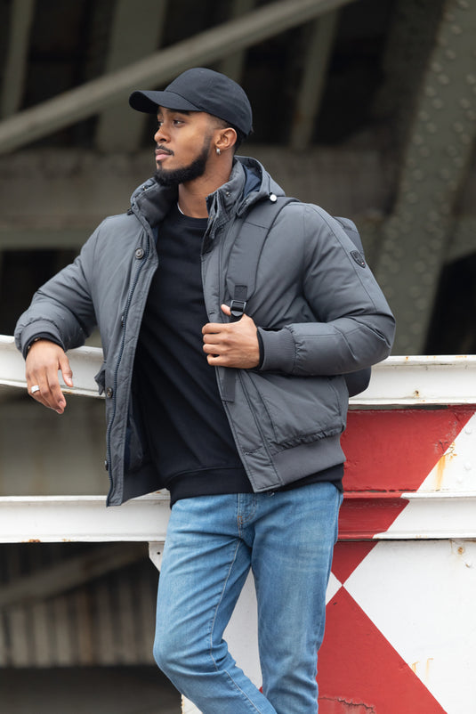 Six-panel recycled cotton cap with AWARE™ tracer from XD Collection, showcasing a casual headwear style in natural fabric.