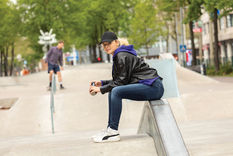 Load image into Gallery viewer, Brushed cotton 5-panel trucker cap by XD Collection featuring a classic design and adjustable strap, in a 190g fabric.
