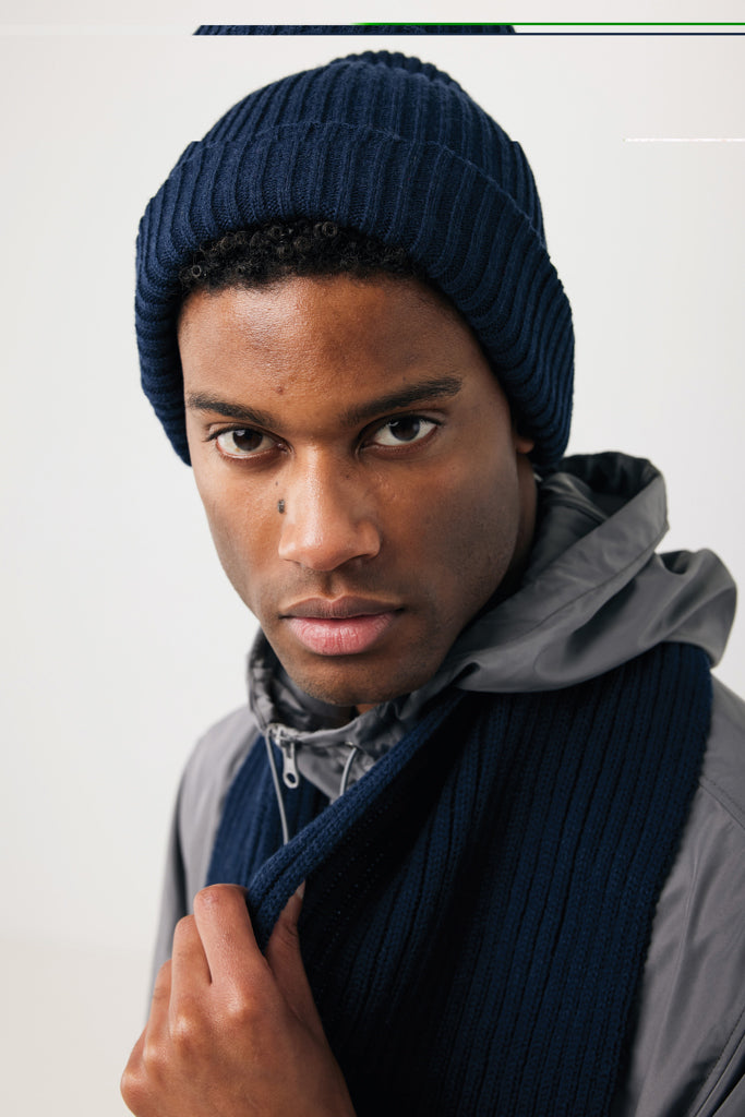 Load image into Gallery viewer, Impact AWARE™ Polylana® knitted scarf by XD Collection, 180x25cm headwear with soft, eco-friendly yarn in natural knit texture.

