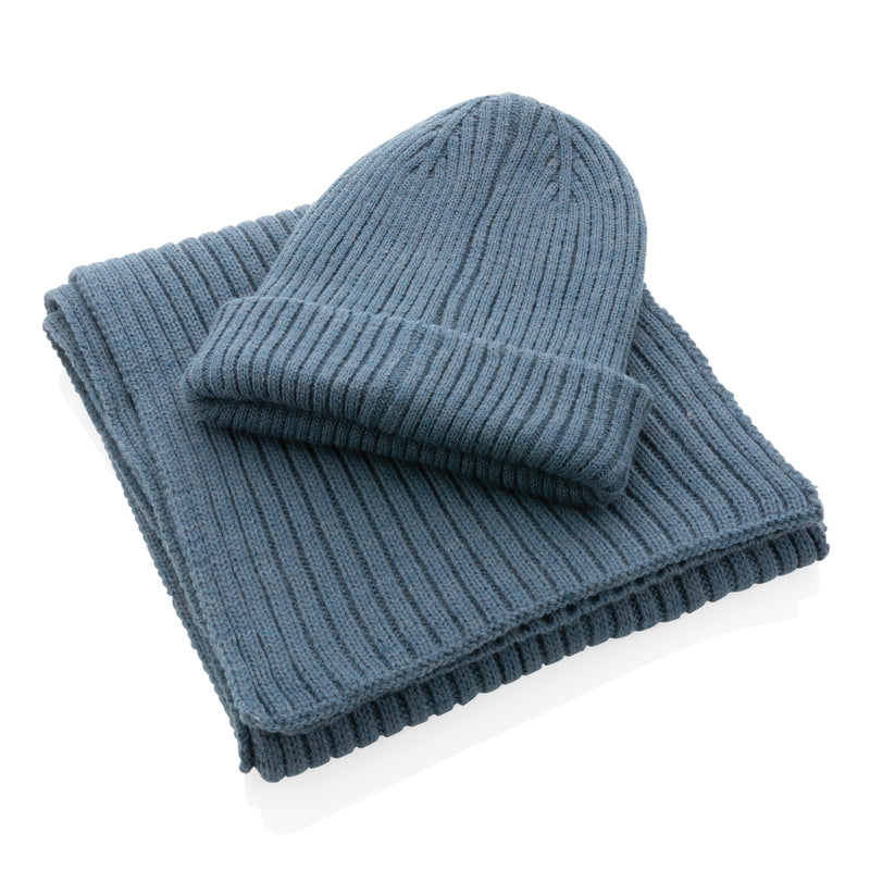 Load image into Gallery viewer, Impact AWARE™ Polylana® knitted scarf by XD Collection, 180x25cm, showing its soft, textured knit fabric in natural tones.
