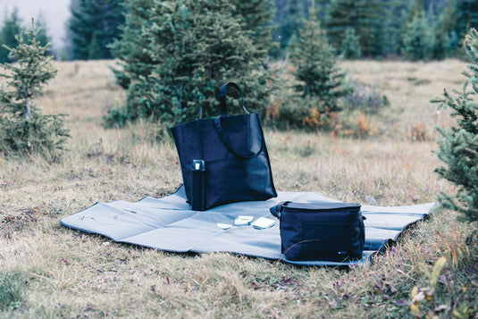 RPET picnic blanket - Custom Wood Designs