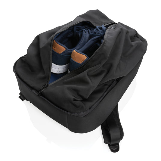 XD Design Flex Gym bag in black with adjustable shoulder strap and multiple compartments for travel and gym use.