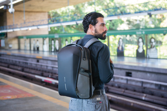 Bizz Backpack - Custom Wood Designs