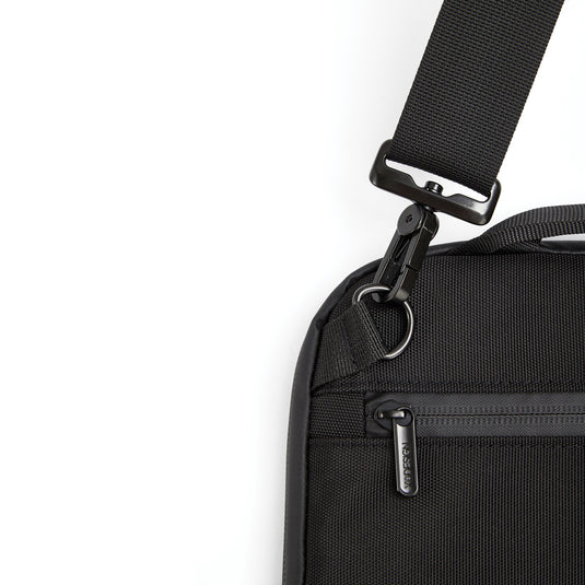XD Design 14-inch laptop bag in black with adjustable shoulder strap and padded compartment for safe laptop storage.