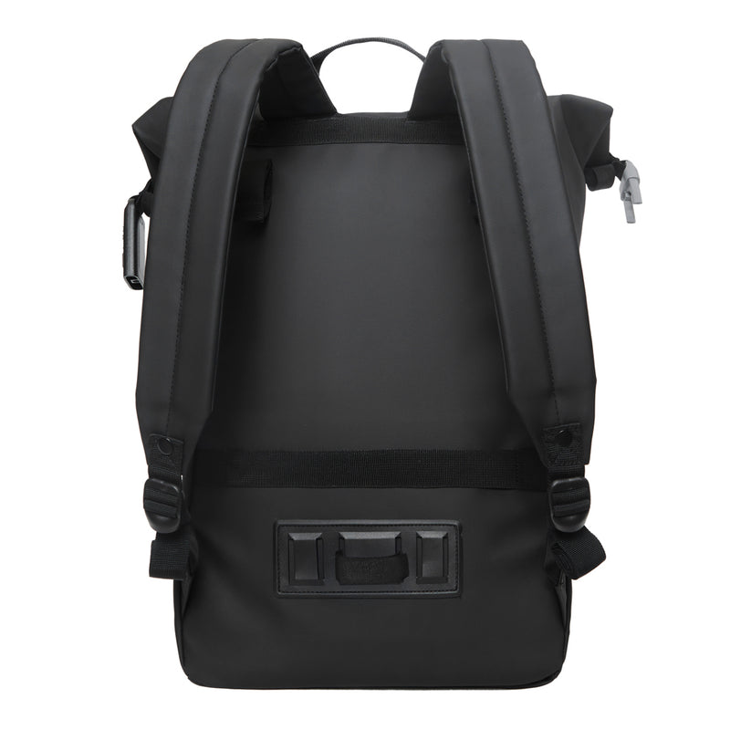 Load image into Gallery viewer, Urban water-resistant bike backpack by XD Design featuring multiple compartments and padded straps for comfortable cycling storage.
