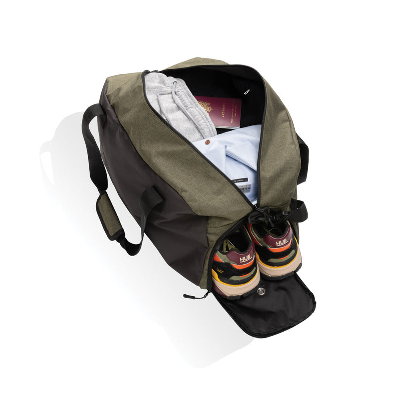 Load image into Gallery viewer, Basic weekend duffel - Custom Wood Designs
