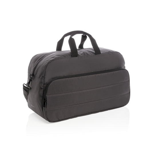 Impact AWARE™ RPET weekend duffel bag by XD Xclusive showing durable fabric, spacious main compartment, and adjustable shoulder strap.
