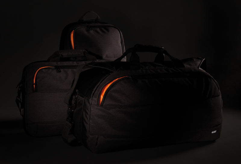 Load image into Gallery viewer, Modern weekend bag - Custom Wood Designs
