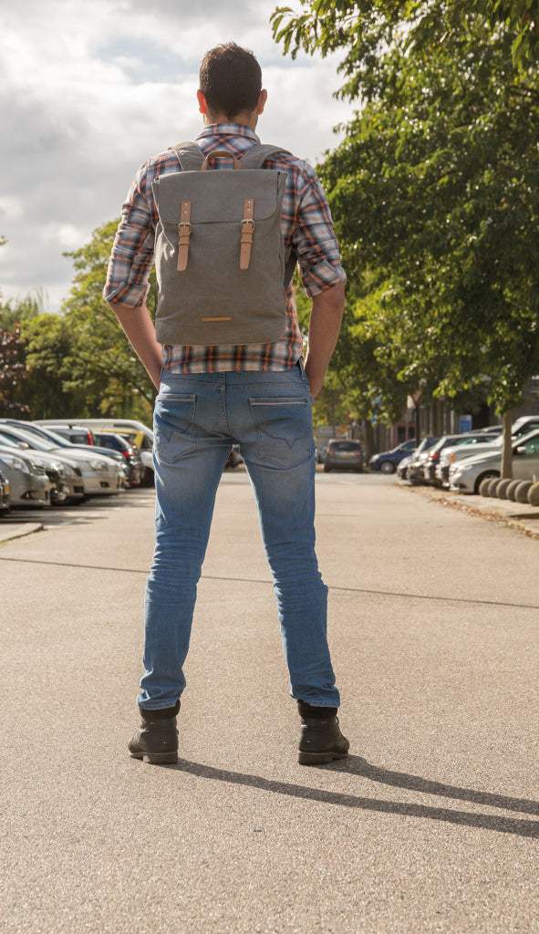 Load image into Gallery viewer, PVC-free canvas laptop backpack from XD Collection with multiple compartments, durable straps, and stylish design.
