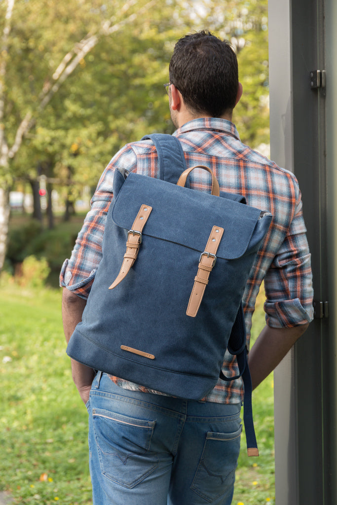 Load image into Gallery viewer, PVC-free canvas laptop backpack from XD Collection, stylish and durable bag for carrying laptops and travel essentials.
