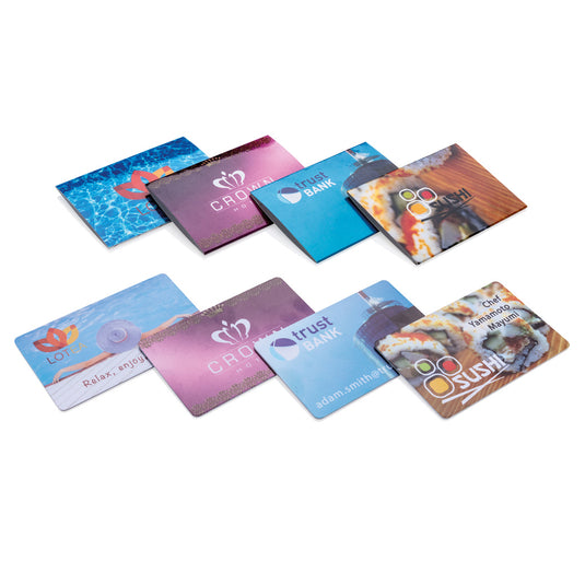 RFID shield card with active jamming chip from XD Collection, designed to protect against electronic pickpocketing in bags and travel.