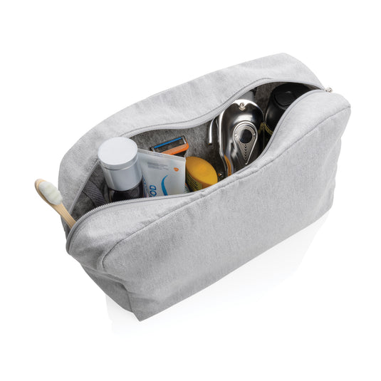 Impact Aware™ 285 gsm undyed canvas toiletry bag by XD Collection, featuring a durable, natural fabric design for travel.