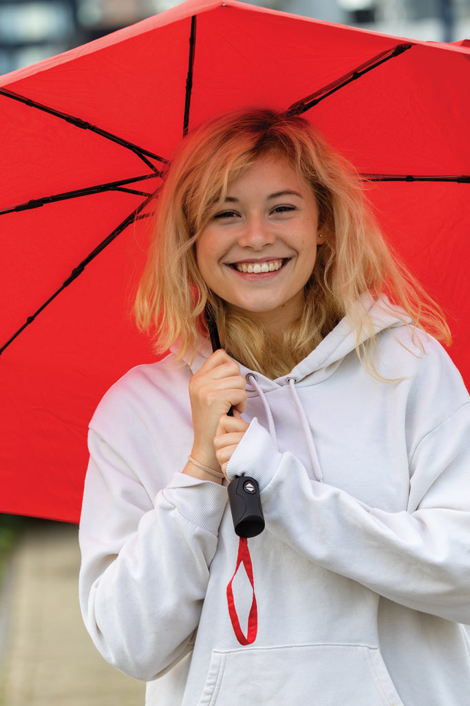 Load image into Gallery viewer, 21-inch Impact AWARE™ RPET auto open/close umbrella by XD Collection with durable 190T fabric and eco-friendly design.
