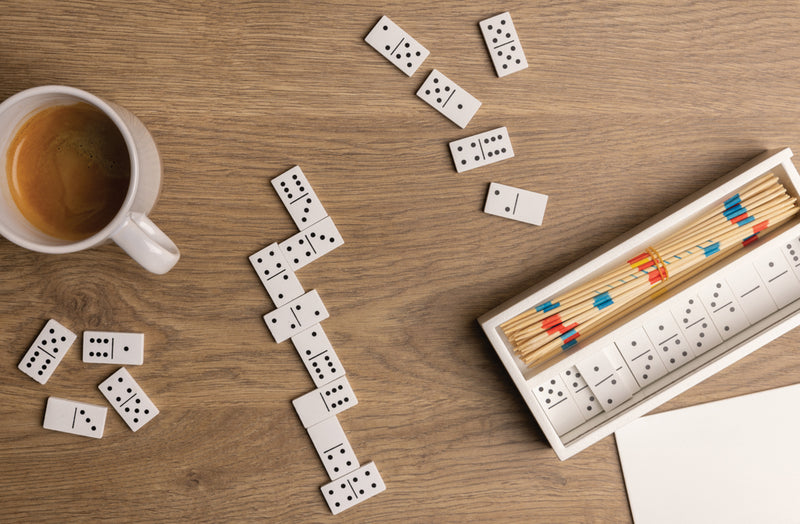 Load image into Gallery viewer, Deluxe mikado/domino in wooden box - Custom Wood Designs
