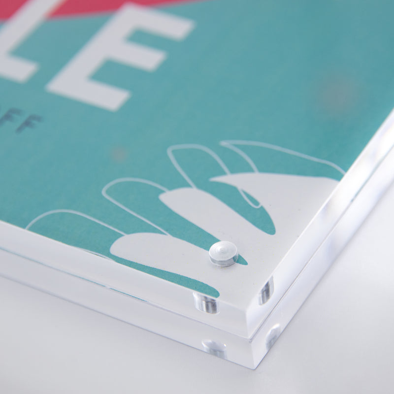 Load image into Gallery viewer, Securit Posterframes - Magnetic - Transparent 5,2x7,4x1cm - Pack of 12
