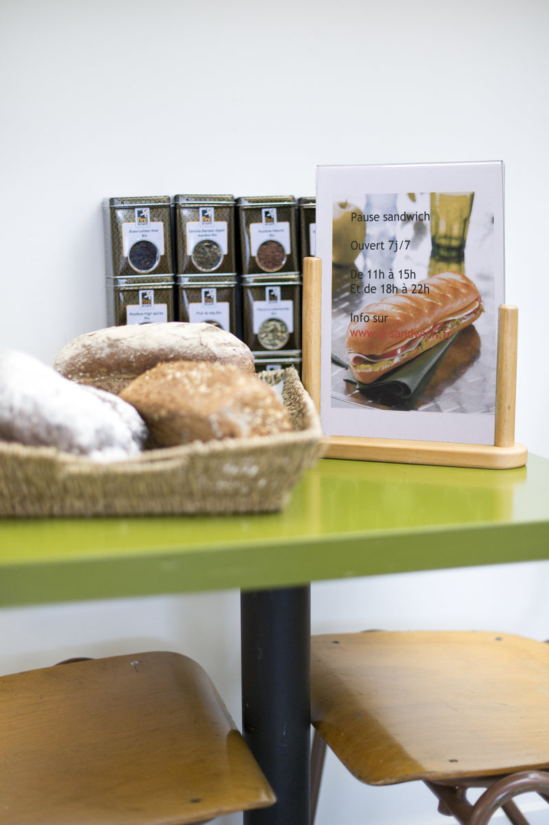 Load image into Gallery viewer, Securit Posterframes - Table - Teak 32,3x27,1x7cm - Pack of 6 - in use
