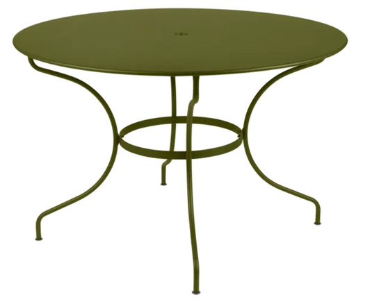 Fermob OPÉRA+ outdoor metal table with 117cm diameter, six-seater design, suitable for garden or patio dining.