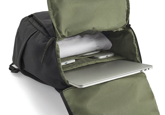 Thule Paramount Backpack 20L, black travel bag with padded straps and multiple compartments for outdoor and daily use.