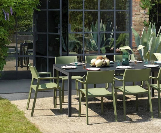 Sophisticated 8-Seater Outdoor Dining Set with Timeless Italian Design - Custom Wood Designs